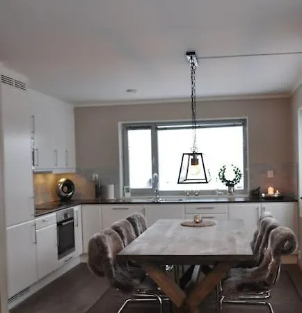 Sentralt Pa Sjusjoen, 11 Sengeplasser *