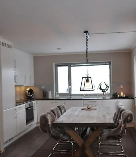 Sentralt Pa Sjusjoen, 11 Sengeplasser *